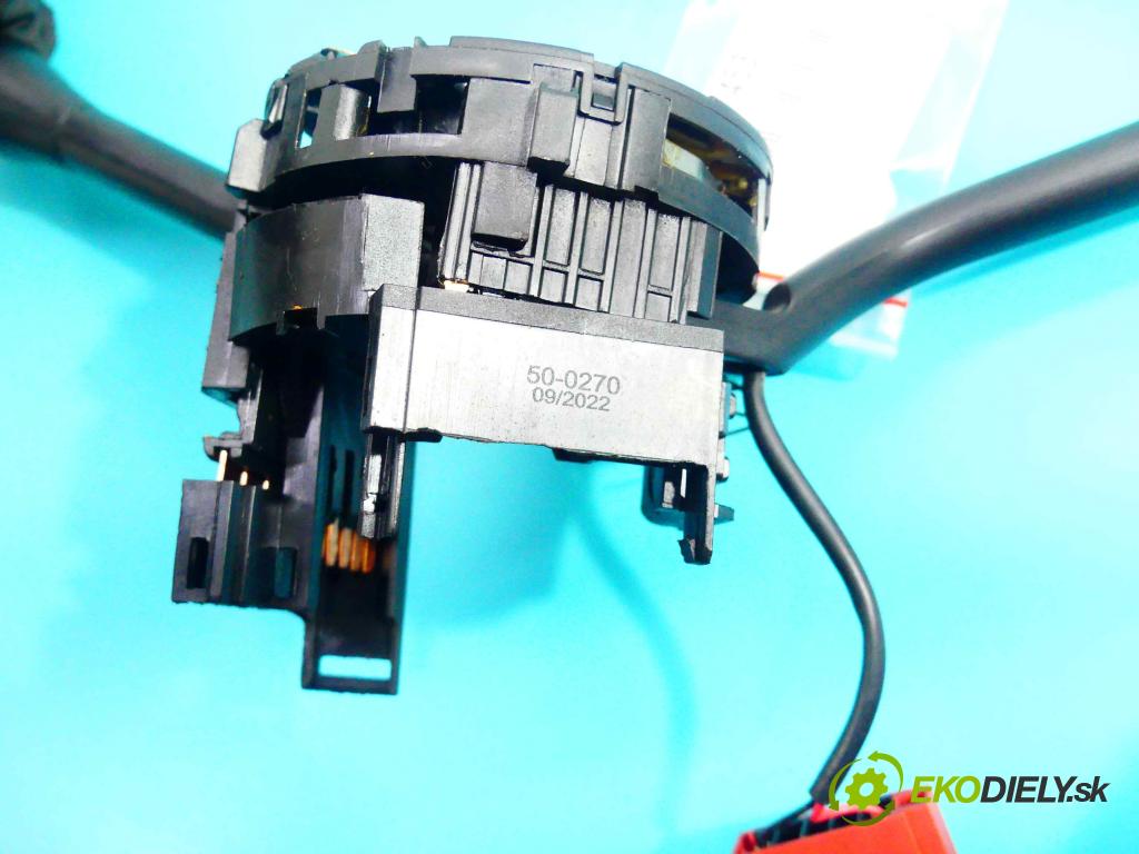 Seat Arosa 1.0 mpi 50KM manual 37 kW 999 cm3 3- Přepínač