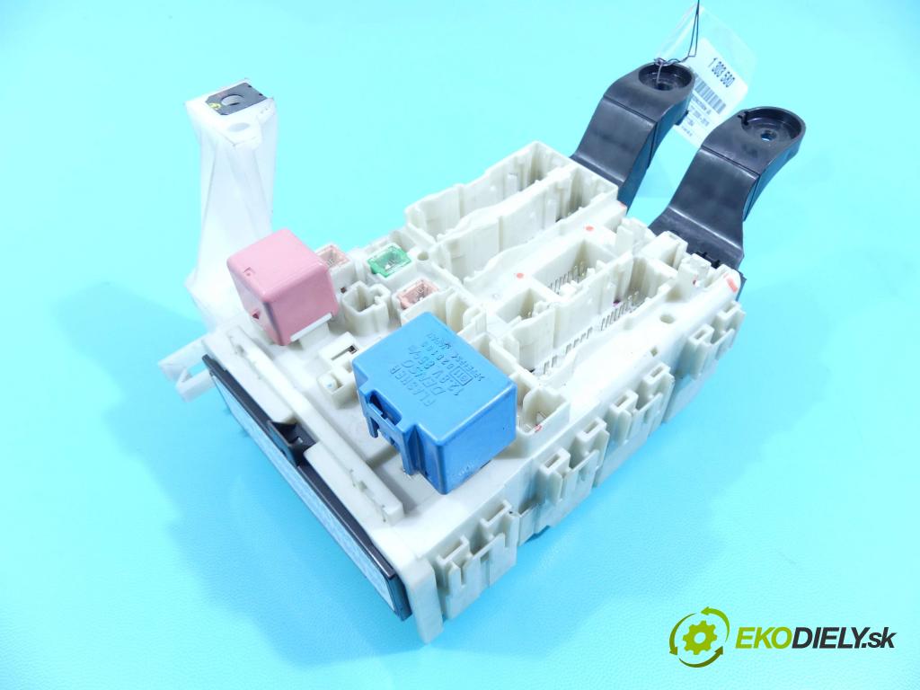 Toyota Avensis III T27 2009-2018 2.0 D4D 126 hp manual 93 kW 1998 cm3 5- skříňka pojistková 82730-05170-C (Pojistkové skříňky)