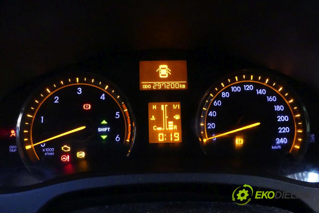 Toyota Avensis III T27 2009-2018 2.0 D4D 126 HP manual 93 kW 1998 cm3 5- prístrojovka/ budíky 83800-05K20 (Prístrojové dosky, displeje)