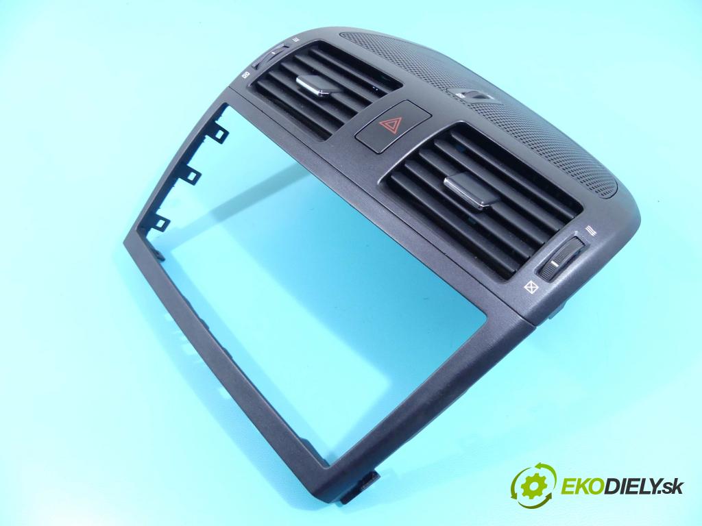 Toyota Avensis III T27 2009-2018 2.0 D4D 126 HP manual 93 kW 1998 cm3 5- Mřížka: kúrenia stredová 55670-05090 (Mriežky kúrenia (fukáre))