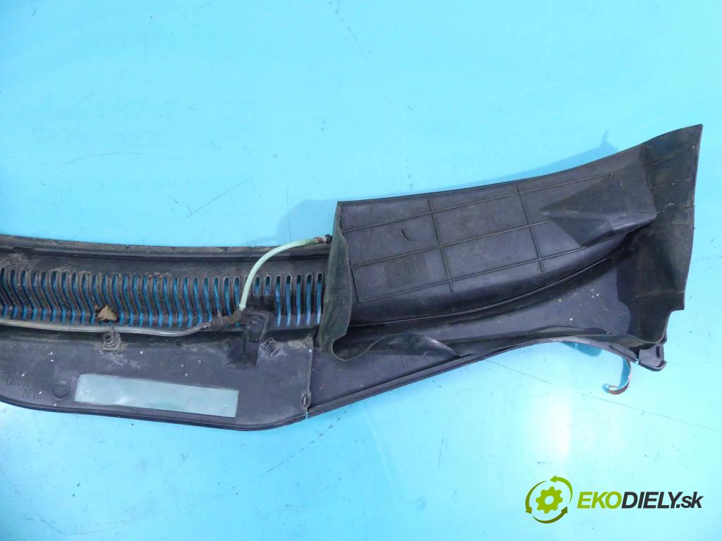 Seat Toledo II 1998-2004 1.9 tdi 131 HP manual 96 kW 1896 cm3 4- torpédo 1M1853185 (Torpéda)