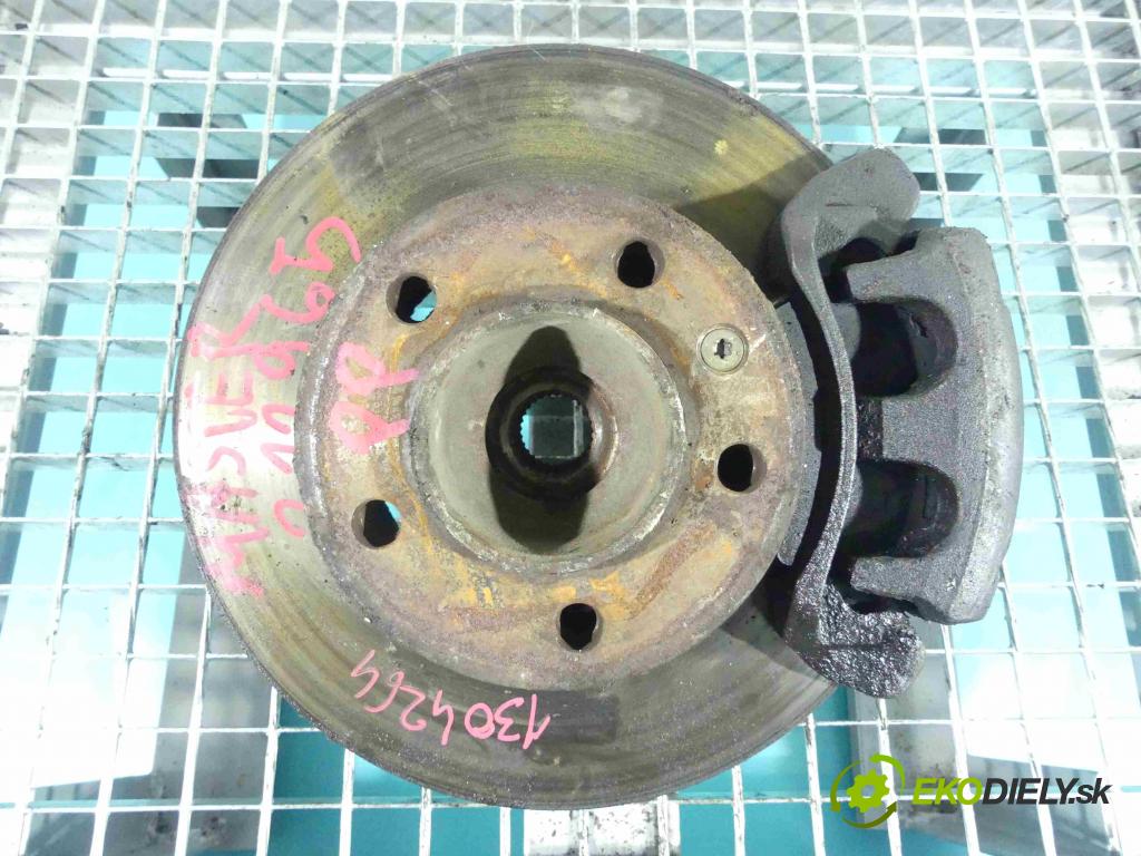 Renault Master II 1998-2010 2.2 dci 90 HP manual 66 kW 2188 cm3 5- náboj pravé  (Náboje)