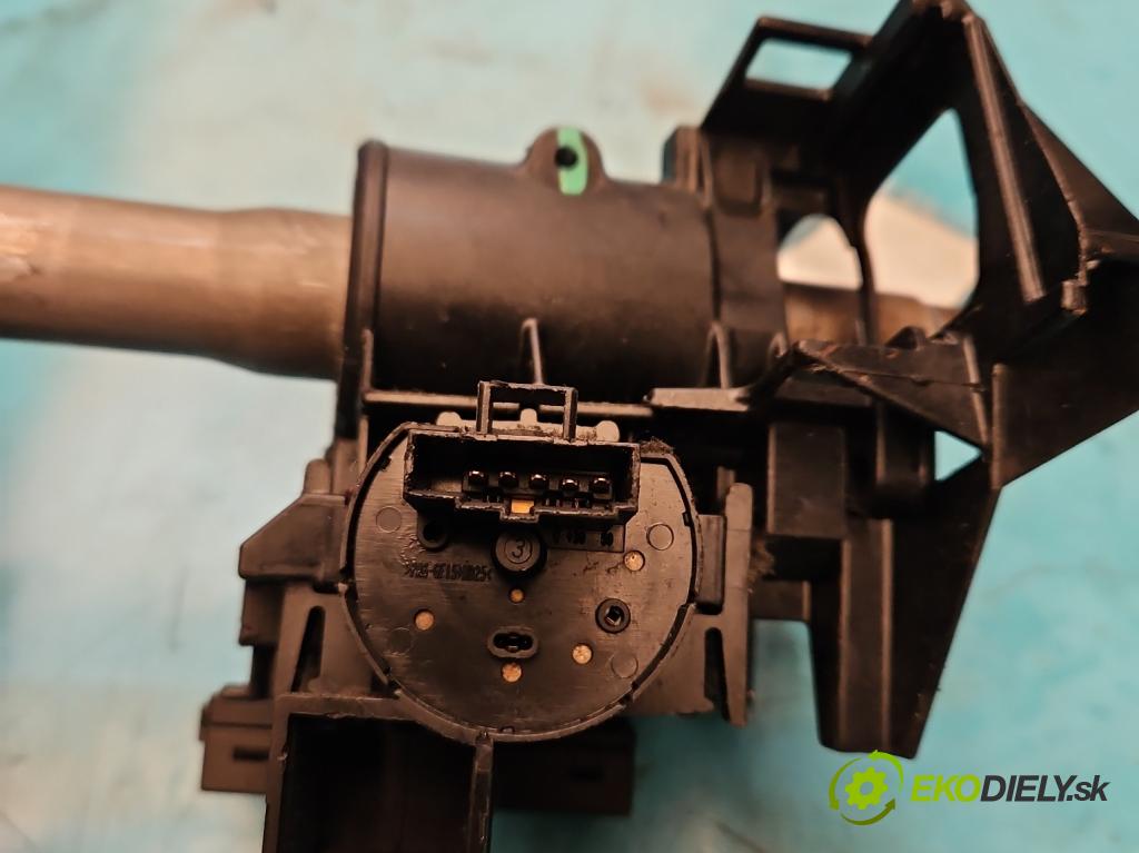 Opel Meriva A 2002-2010 1.7 cdti 101 HP manual 74 kW 1686 cm3 5- Spínačka  (Spínacie skrinky a kľúče)