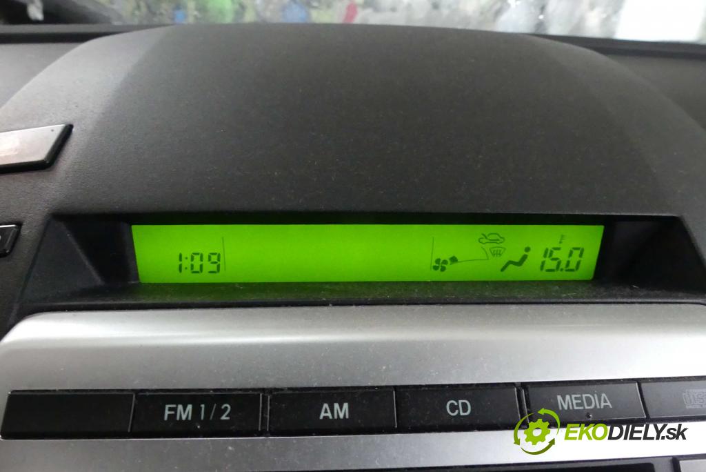 Mazda 5  2005-2010 2.0 16v 145 HP manual 107 kW 1999 cm3 5- Zobrazit:  (Prístrojové dosky, displeje)