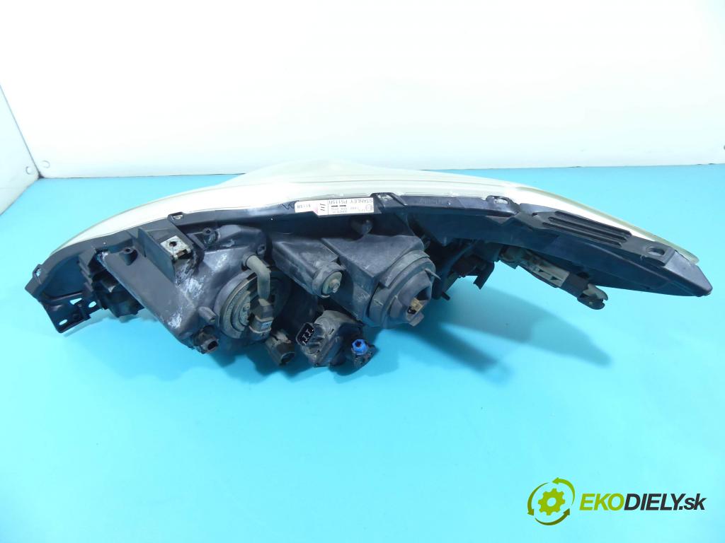 Mazda 5  2005-2010 2.0 16v 145 HP manual 107 kW 1999 cm3 5- Reflektor: pravý  (Pravé)