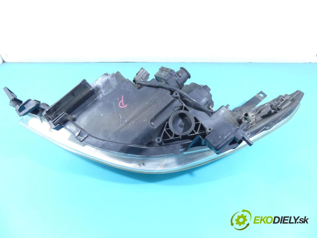 Mazda 5  2005-2010 2.0 16v 145 HP manual 107 kW 1999 cm3 5- Reflektor: pravý  (Pravé)