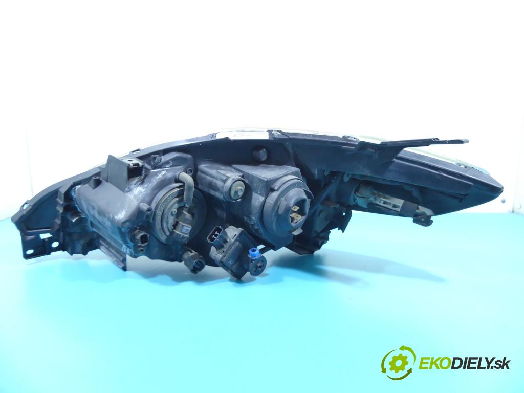 Mazda 5  2005-2010 2.0 16v 145 HP manual 107 kW 1999 cm3 5- Reflektor: pravý  (Pravé)