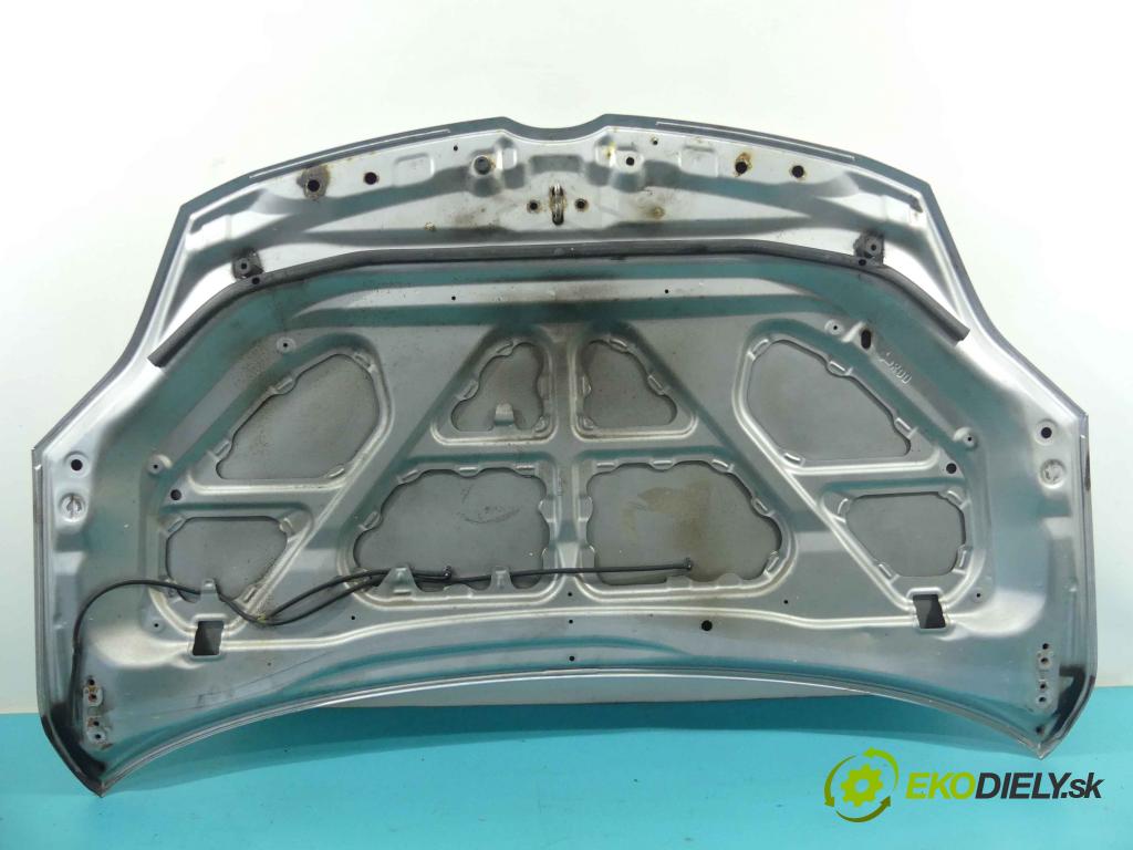 Mazda 5  2005-2010 2.0 16v 145 HP manual 107 kW 1999 cm3 5- kapota predná