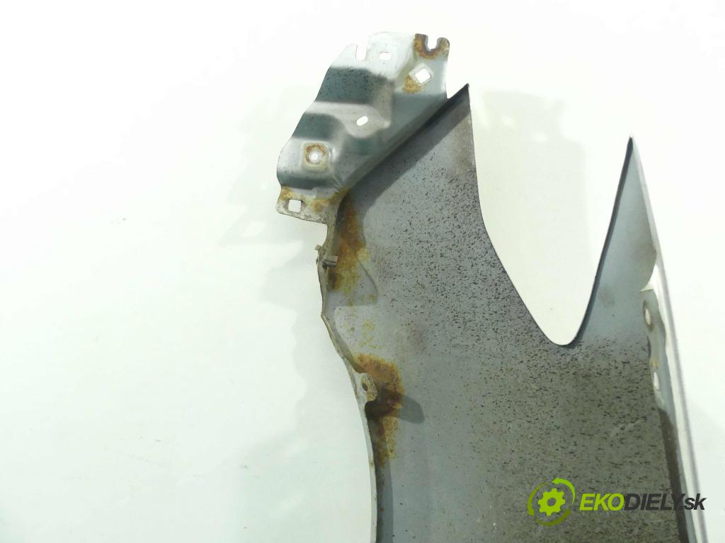 Mazda 5  2005-2010 2.0 16v 145 hp manual 107 kW 1999 cm3 5- blatnik přední pravý