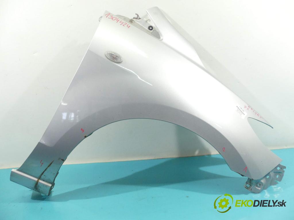 Mazda 5  2005-2010 2.0 16v 145 hp manual 107 kW 1999 cm3 5- blatnik přední pravý