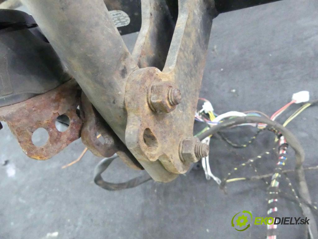 Mazda 5  2005-2010 2.0 16v 145 hp manual 107 kW 1999 cm3 5- oko tažné