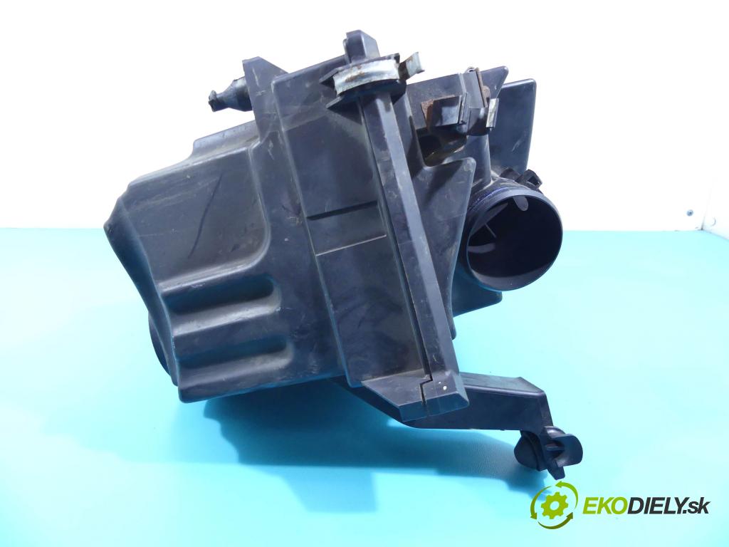 Mazda 5  2005-2010 2.0 16v 145 hp manual 107 kW 1999 cm3 5- obal filtra vzduchu  (Kryty filtrů)