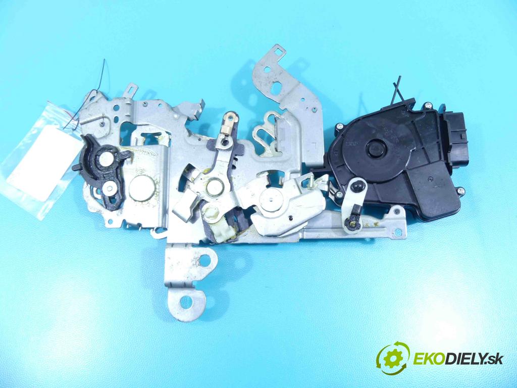 Mazda 5  2005-2010 2.0 16v 145 hp manual 107 kW 1999 cm3 5- zámek zadní levý