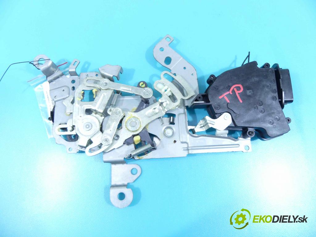 Mazda 5  2005-2010 2.0 16v 145 hp manual 107 kW 1999 cm3 5- zámek zadní pravý