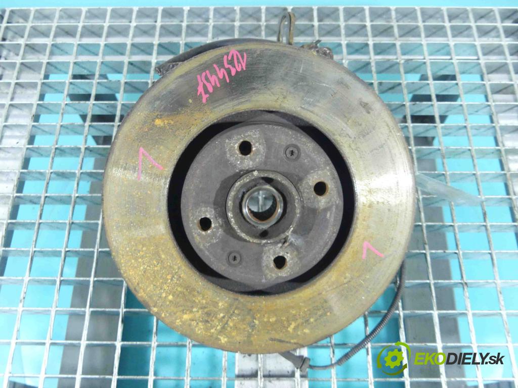 Citroen C5 I 2001-2008 2.0 hdi 141 HP manual 104 kW 1997 cm3 5- náboj ľavé  (Náboje)