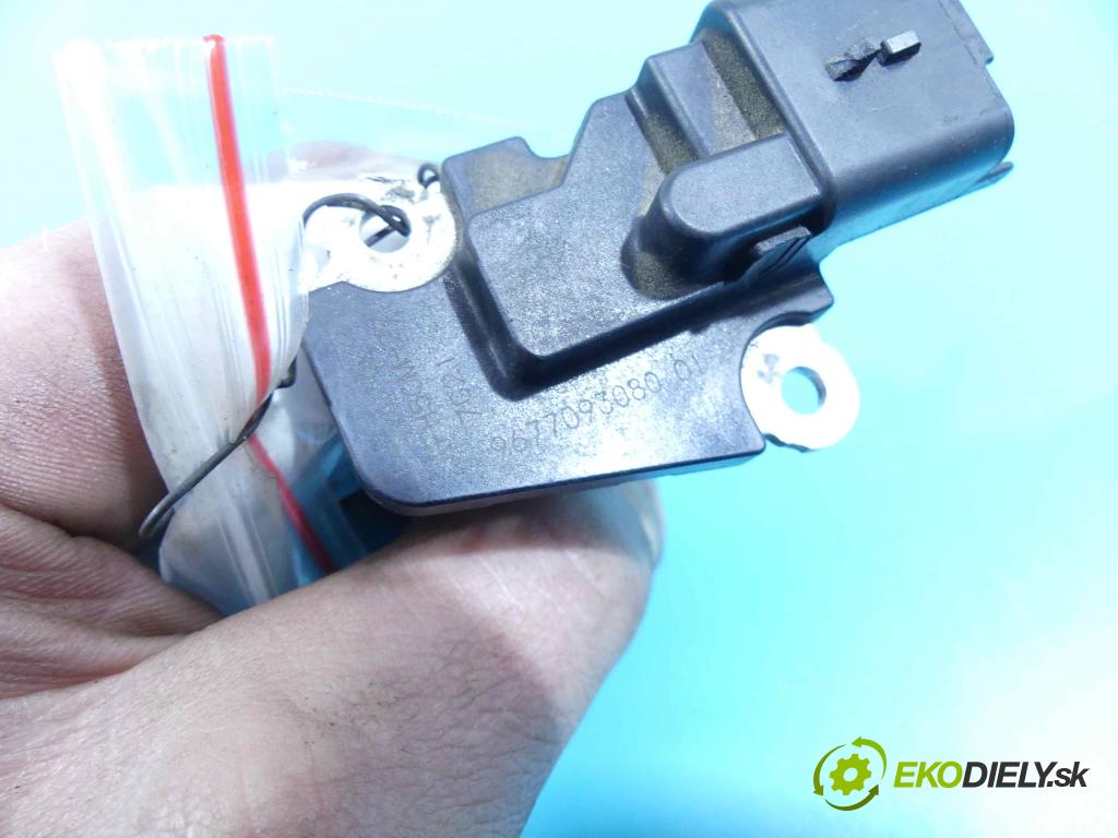 Peugeot 301 1.6 hdi 99 HP manual 73 kW 1560 cm3 4- průtokoměr: 9677093080 (Váhy vzduchu)