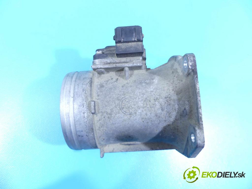 Audi A4 B5 1994-2001 1.8 20V 125 HP manual 92 kW 1781 cm3 4- průtokoměr: 037906461B (Váhy vzduchu)