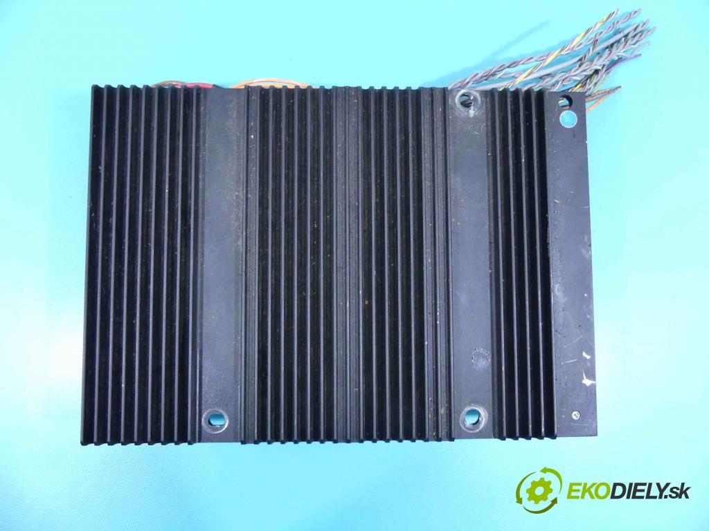 Volvo XC90 I 2002-2014 2.4 D5 163 HP automatic 120 kW 2401 cm3 5- Zesilovač: 30657753 (Zosilňovače)