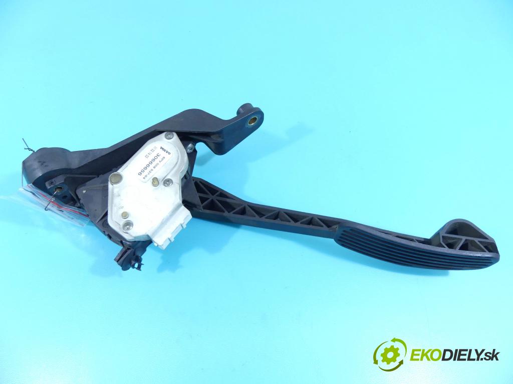 Volvo XC90 I 2002-2014 2.4 D5 163 HP automatic 120 kW 2401 cm3 5- pedále 30666656 (Pedále)