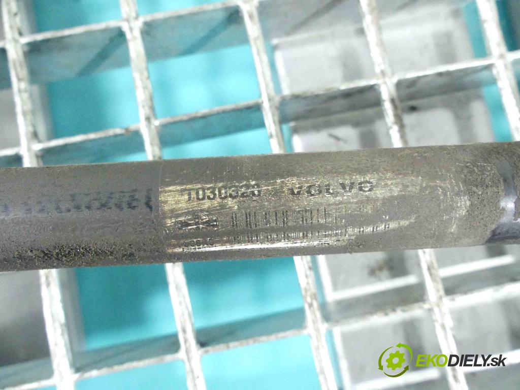 Volvo XC90 I 2002-2014 2.4 D5 163 HP automatic 120 kW 2401 cm3 5- poloos pravé 30651528 (Poloosy)