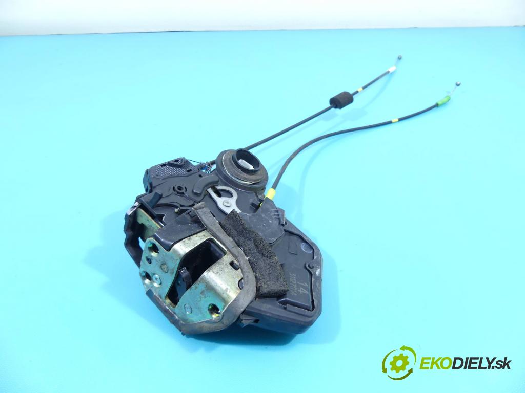 Toyota Land Cruiser J120 2002-2010 3.0 D4D 163 hp automatic 120 kW 2982 cm3 5- zámek zadní pravý 31127014