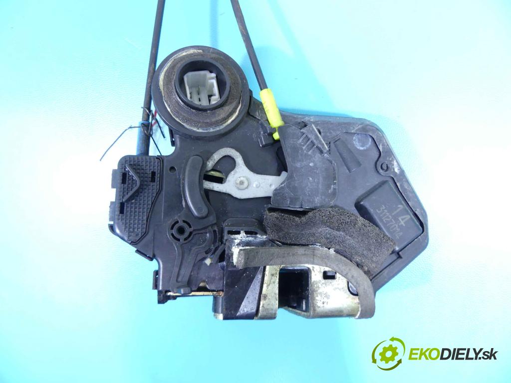 Toyota Land Cruiser J120 2002-2010 3.0 D4D 163 hp automatic 120 kW 2982 cm3 5- zámek zadní pravý 31127014