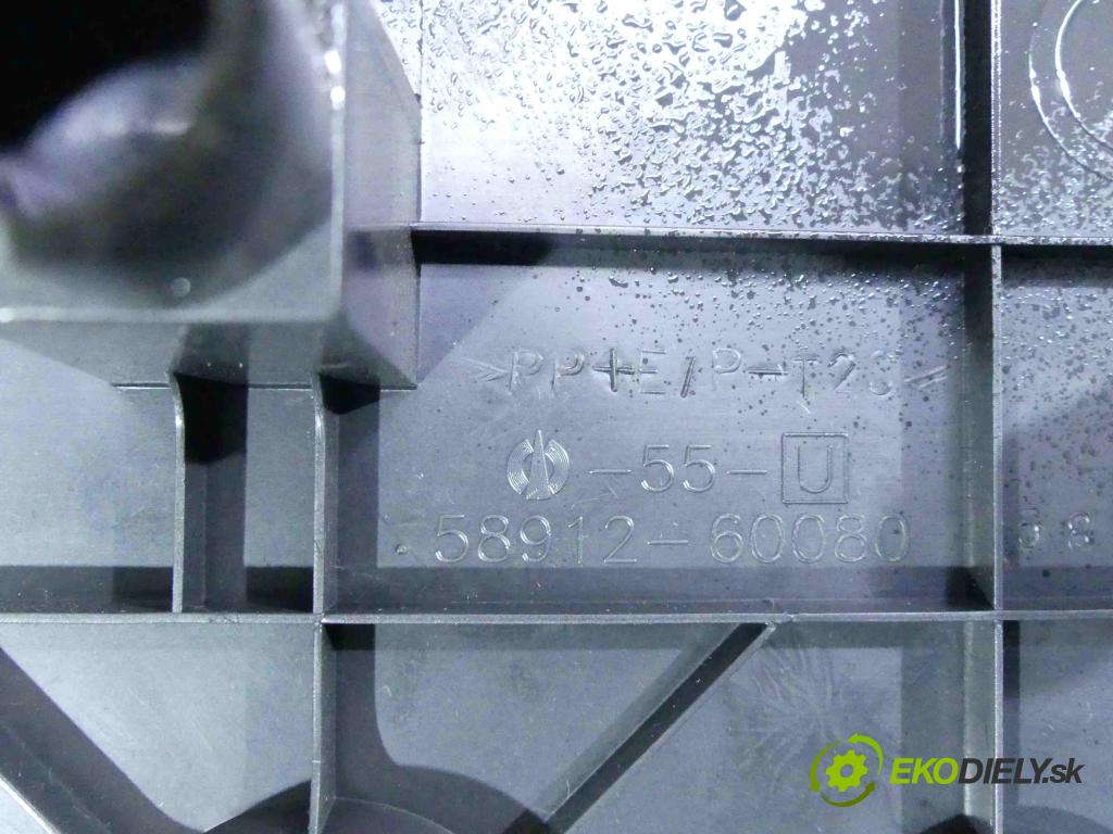 Toyota Land Cruiser J120 2002-2010 3.0 D4D 163 HP automatic 120 kW 2982 cm3 5- operadlo 58912-60080 (Lakťové opierky)