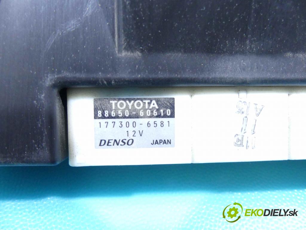Toyota Land Cruiser J120 2002-2010 3.0 D4D 163 HP automatic 120 kW 2982 cm3 5- panel kúrenia 55900-60640