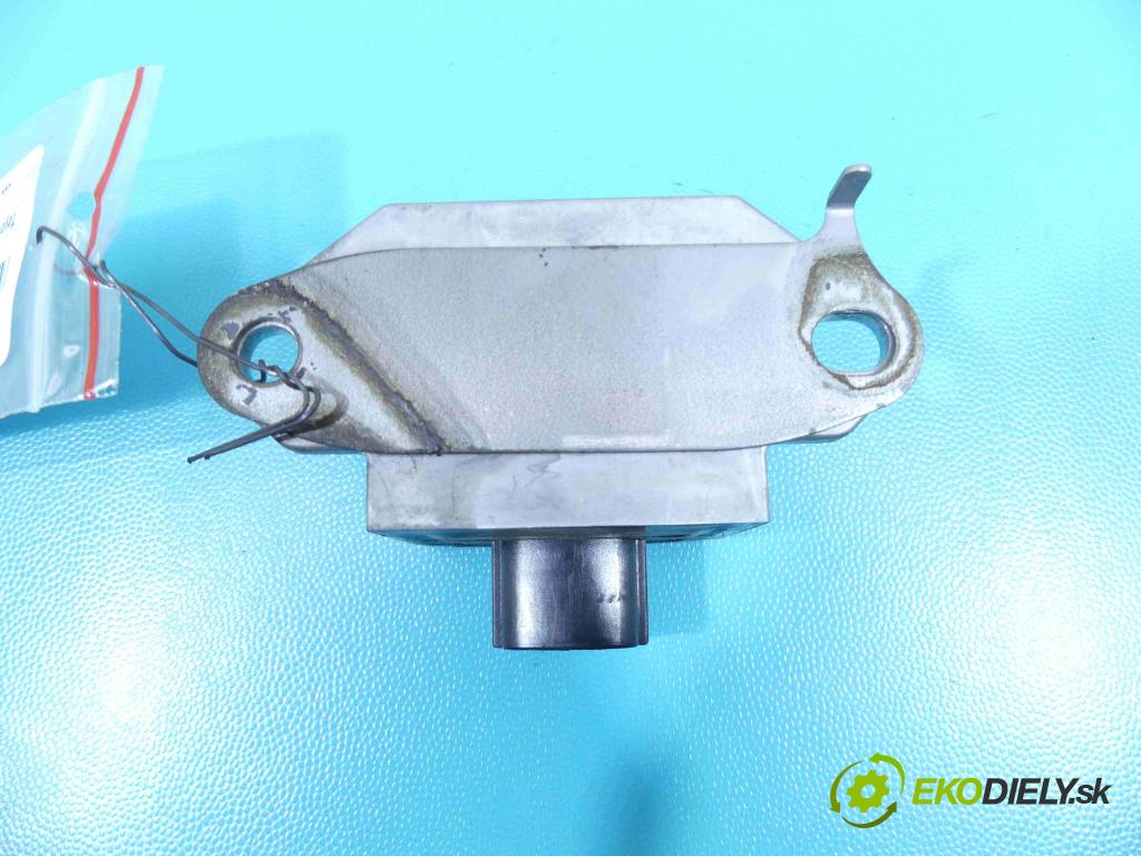Toyota Land Cruiser J120 2002-2010 3.0 D4D 163 HP automatic 120 kW 2982 cm3 5- snímač ESP 2002938343
