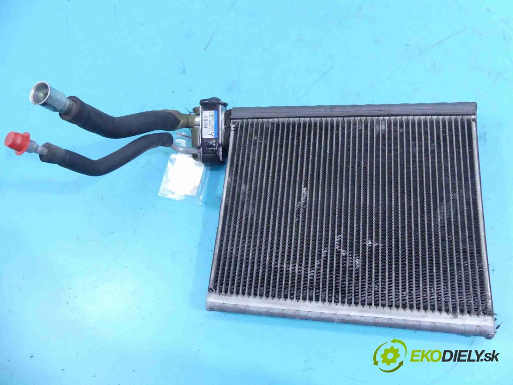 Toyota Land Cruiser J120 2002-2010 3.0 D4D 163 HP automatic 120 kW 2982 cm3 5- Výparník: klimatizácie 446020-0260