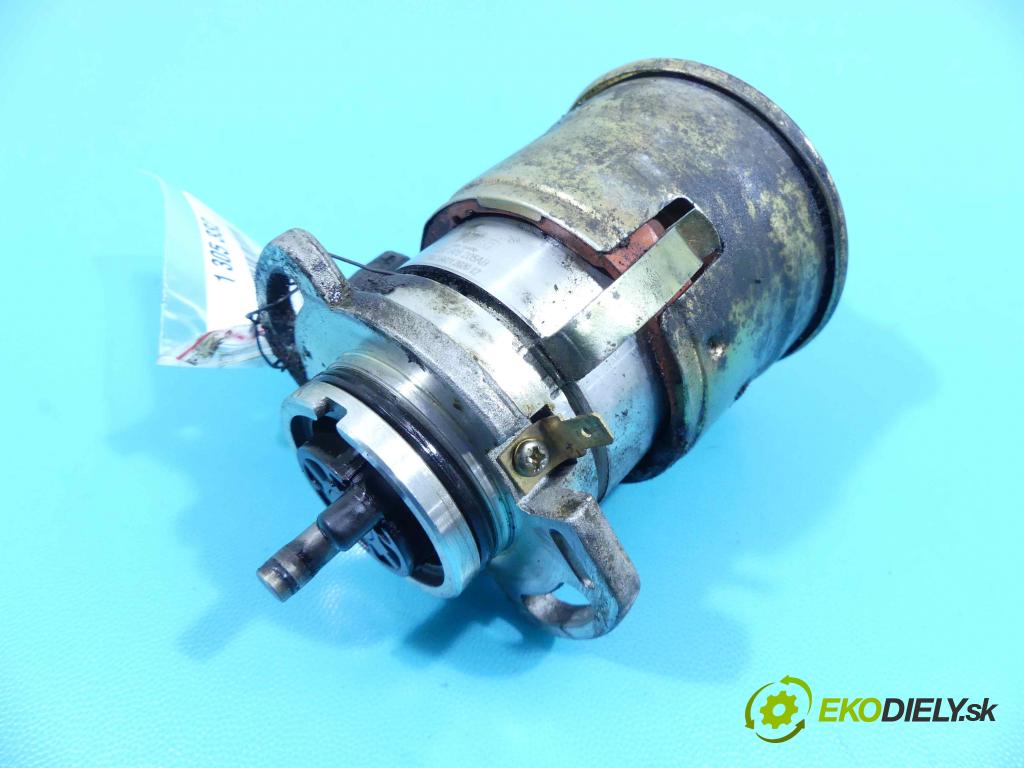 Skoda Octavia I 1996-2010 1.6 8v 75 HP manual 55 kW 1598 cm3 5- rozdeľovač 030905205AB (Rozdeľovače)