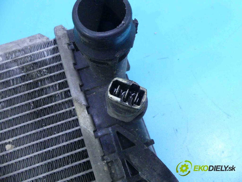 Vw Passat B5 1995-2005 1.6 SR 101 HP manual 74 kW 1595 cm3 5- chladič  (Chladiče)