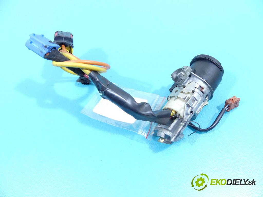 Peugeot 406 2.0 hdi 109 hp manual 80 kW 1997 cm3 5- spínací skříňka  (Spínací skříňky a klíče)