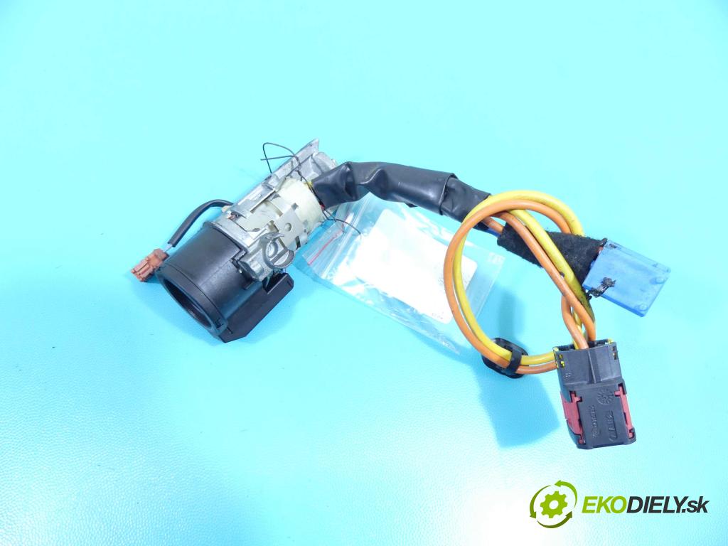 Peugeot 406 2.0 hdi 109 hp manual 80 kW 1997 cm3 5- spínací skříňka  (Spínací skříňky a klíče)