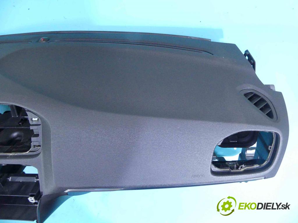 Volvo V40 II 2012-2019 1.6 D2 114 HP manual 84 kW 1560 cm3 5- kokpit,pristrojová doska rozdeľovacia P31291367