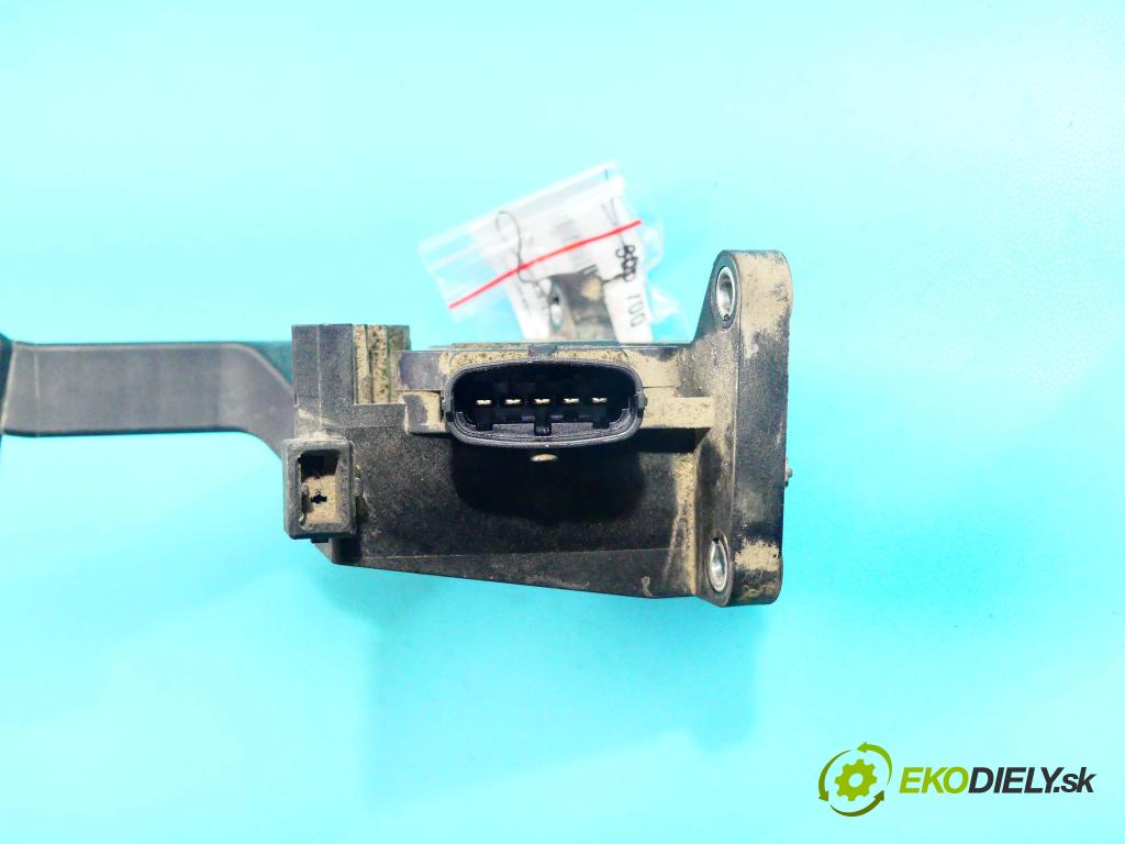 Mercedes Vito W639 2003-2014 2,2.0 cdi 150 HP manual 110 kW 2148 cm3 5- pedále 0281002561 (Pedále)