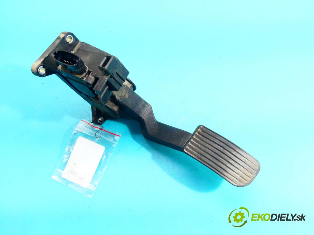 Mercedes Vito W639 2003-2014 2,2.0 cdi 150 HP manual 110 kW 2148 cm3 5- pedále 0281002561 (Pedále)