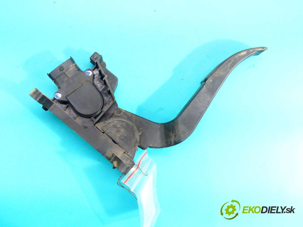 Mercedes Vito W639 2003-2014 2,2.0 cdi 150 HP manual 110 kW 2148 cm3 5- pedále 0281002561 (Pedále)