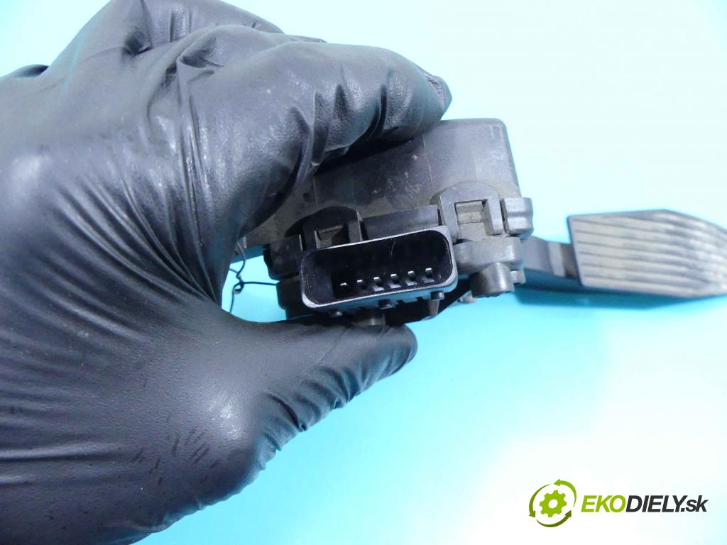 Opel Vectra C 2002-2008 1.9 cdti 150 HP manual 110 kW 1910 cm3 5- pedále 9186724CE (Pedále)