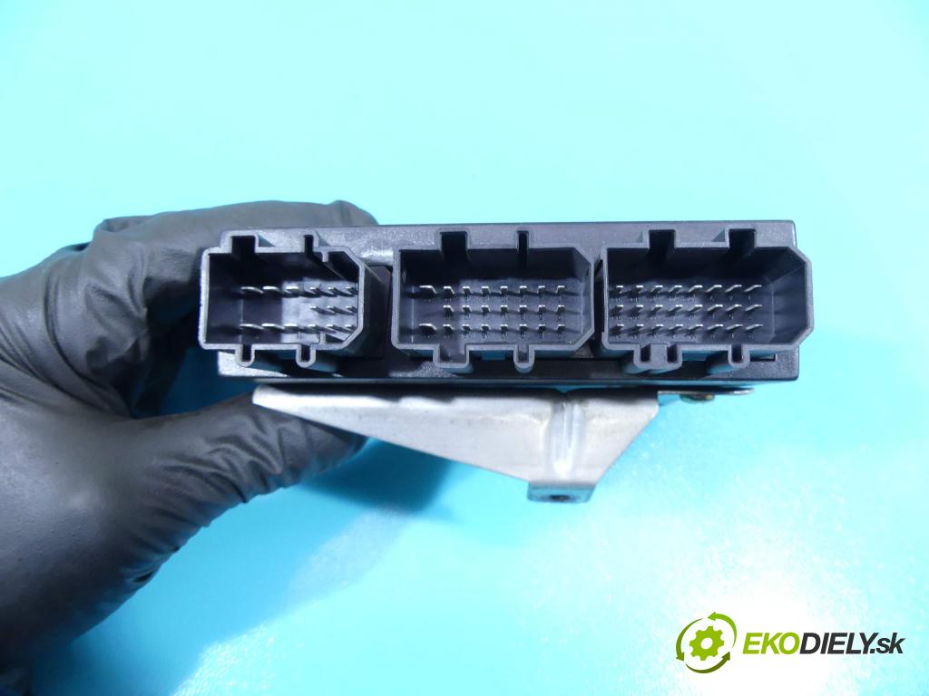 Vw Bora 1.9 tdi 90 HP manual 66 kW 1896 cm3 4- modul riadiaca jednotka 1C0962258N (Ostatné)