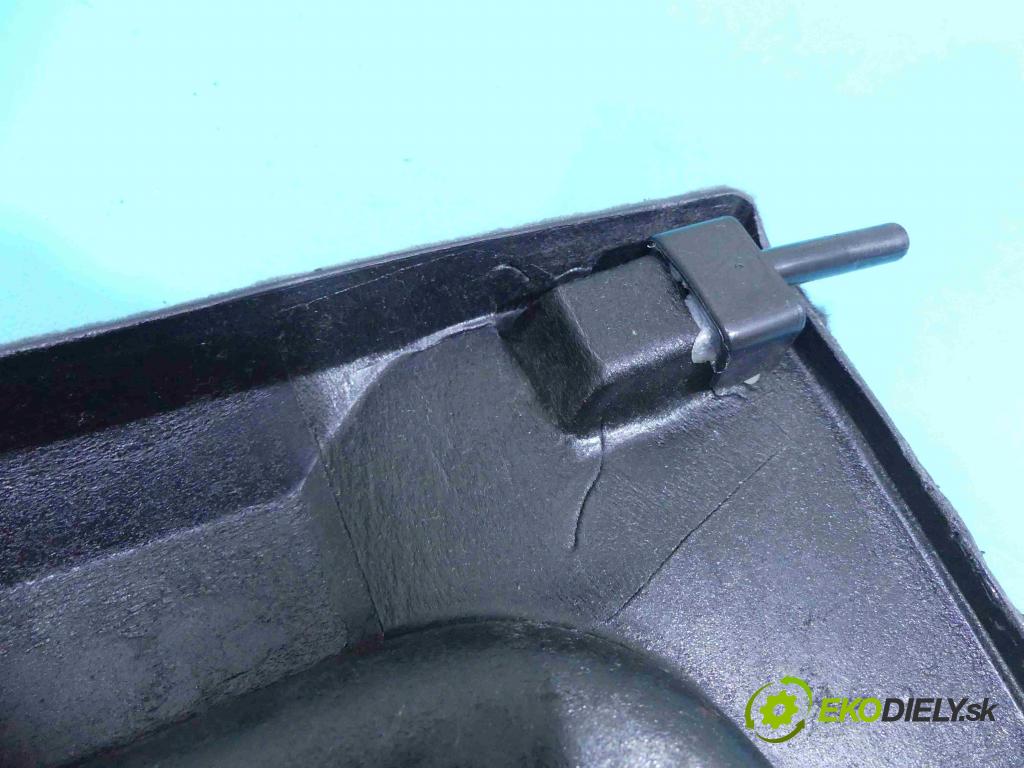 Suzuki Swift Mk5 1989-2004 1.0 53KM manual 39 kW 993 cm3 5- zadná  (Pláta zadné)