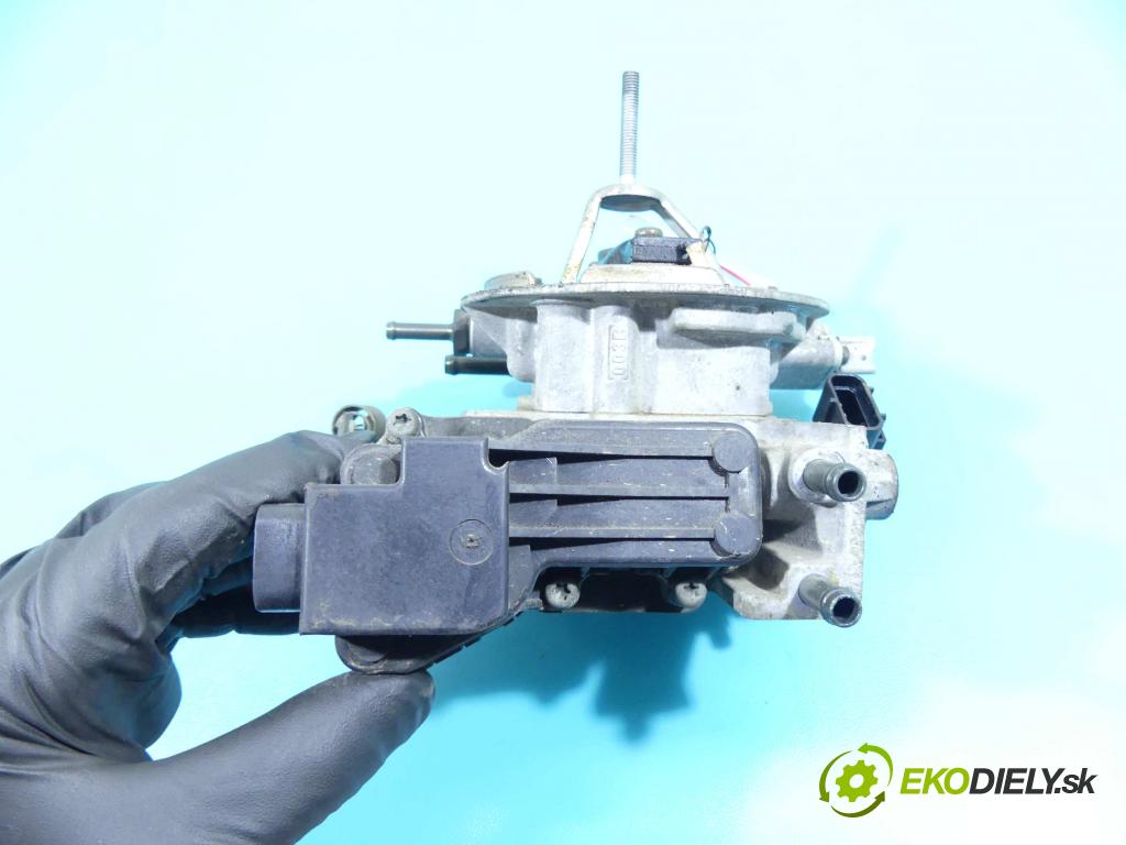 Suzuki Swift Mk5 1989-2004 1.0 53KM manual 39 kW 993 cm3 5- karburátor 13400-50G11 (Karburátory)