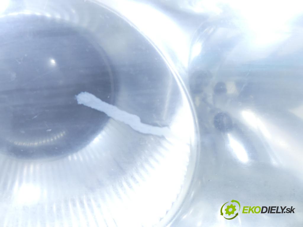 Opel Vectra C 2002-2008 2.0 dti 101 HP manual 74 kW 1995 cm3 4- Reflektor: pravý  (Pravé)