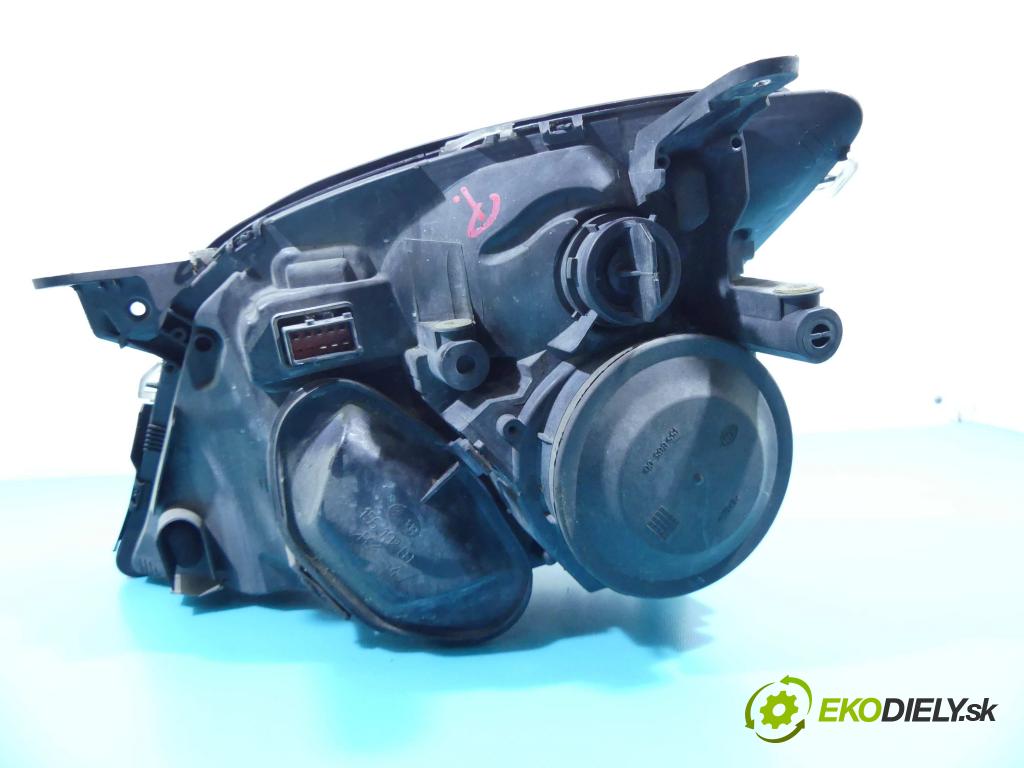 Opel Vectra C 2002-2008 2.0 dti 101 HP manual 74 kW 1995 cm3 4- Reflektor: pravý  (Pravé)