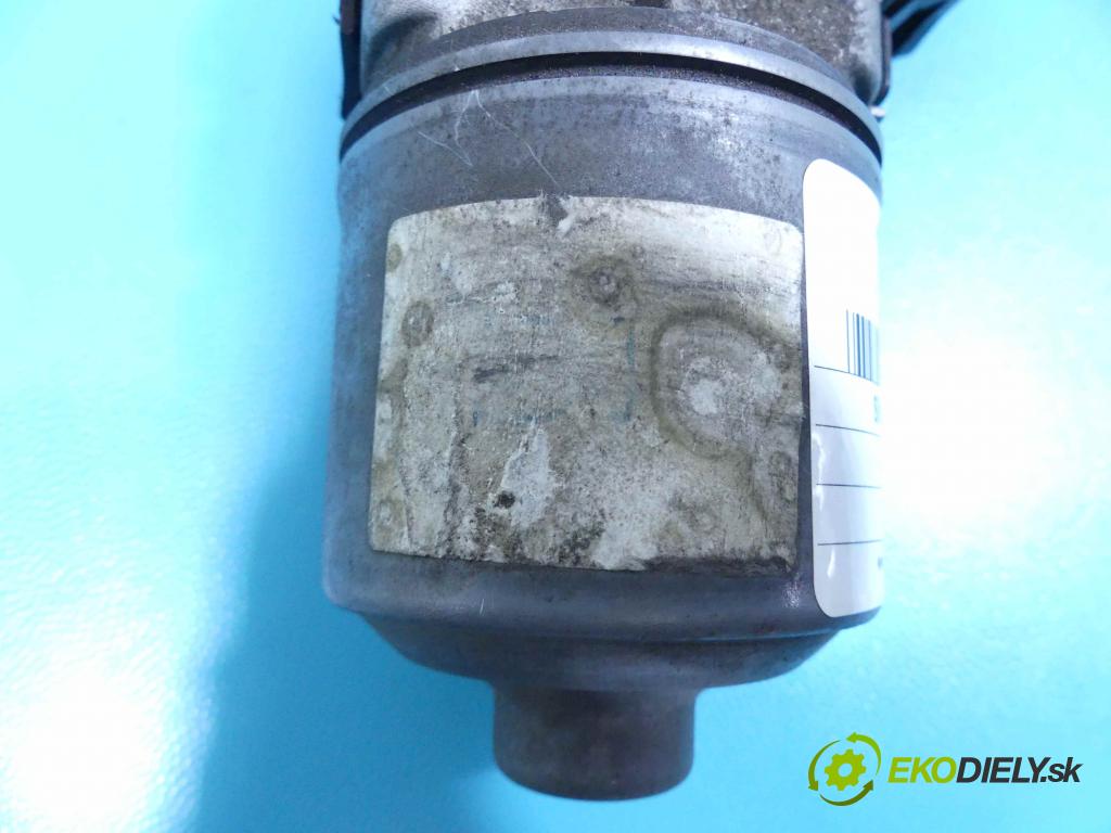 Audi A3 8L 1996-2003 1.6 SR 102 HP manual 75 kW 1595 cm3 3- motor stieračov predné 0390241502