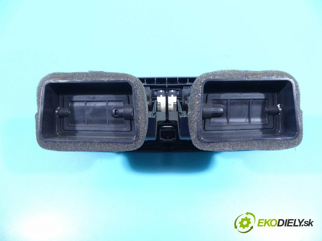 Volvo V40 II 2012-2019 1.6 D2 114 HP manual 84 kW 1560 cm3 5- Mřížka: kúrenia stredová 13245678 (Mriežky kúrenia (fukáre))