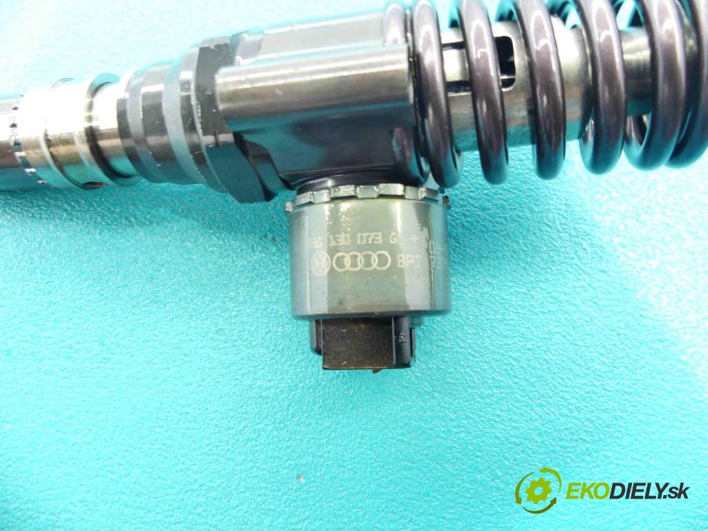 Skoda Octavia II 2004-2013 2.0 TDI 140 HP manual 103 kW 1968 cm3 5- vstrekovacie čerpadlo 0414720404 (Vstrekovače)