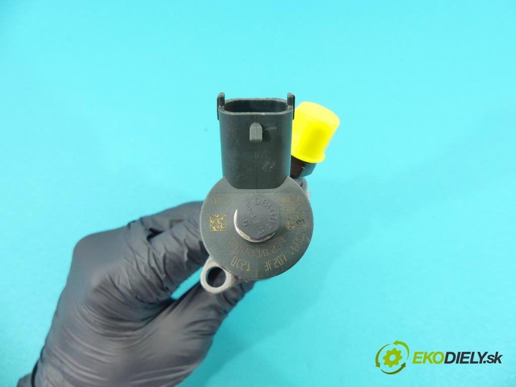 Ford Focus Mk2 2004-2011 1.6 tdci 90 HP manual 66 kW 1560 cm3 5- vstrek 0445110239 (Vstrekovače)