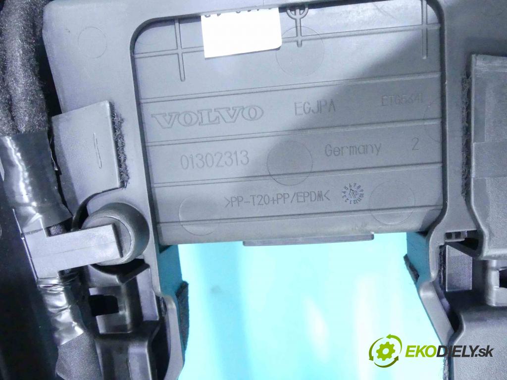 Volvo V40 II 2012-2019 1.6 D2 114 HP manual 84 kW 1560 cm3 5- operadlo 01302313 (Lakťové opierky)