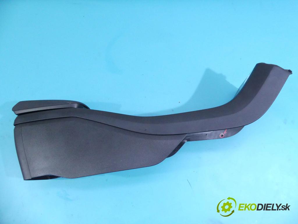 Volvo V40 II 2012-2019 1.6 D2 114 HP manual 84 kW 1560 cm3 5- operadlo 01302313 (Lakťové opierky)